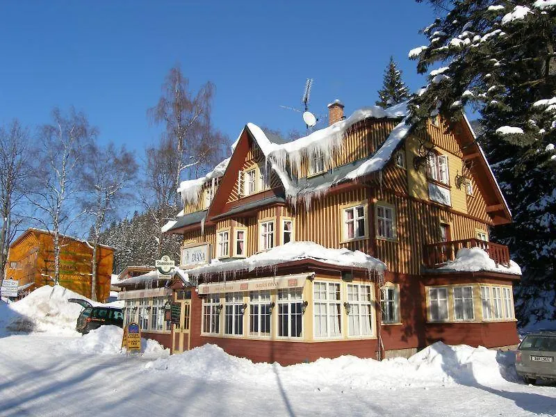 Hotel Diana-1