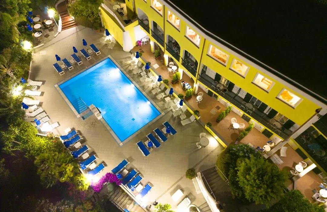 Hotel Capizzo-1