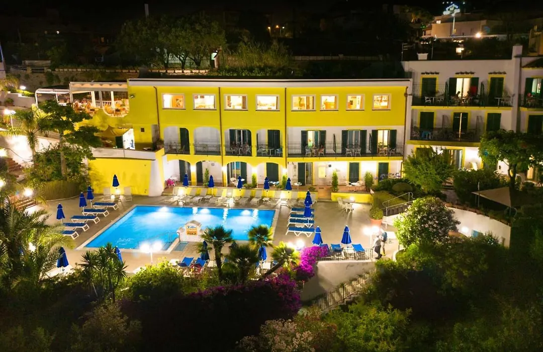 Hotel Capizzo-1