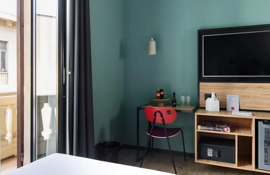 The Poet Hotel-1