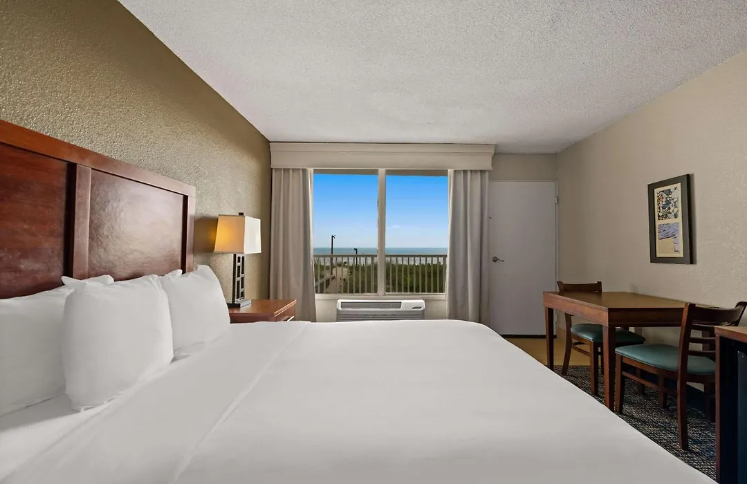 Comfort Inn On The Ocean-1