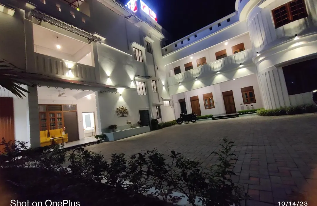 Hotel Insta 18-1