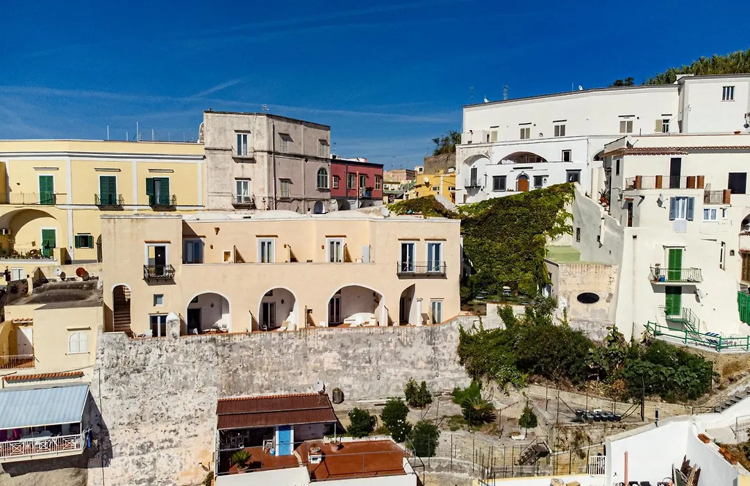 Hotel La Casa sul Mare-1