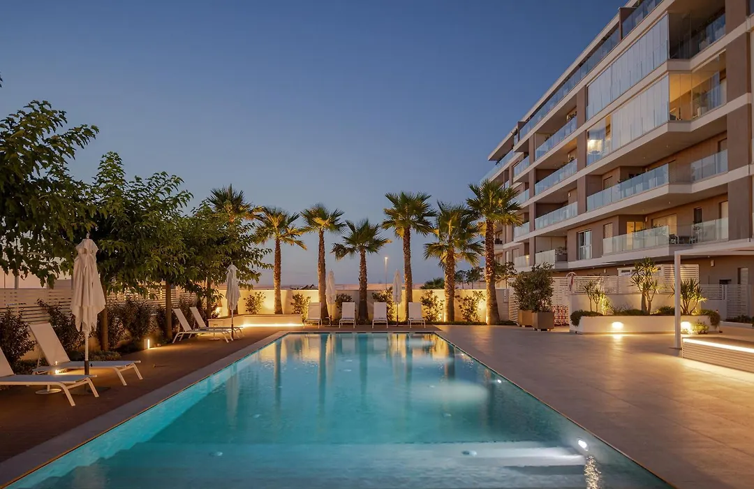 B21 Lifestyle Hotel-1