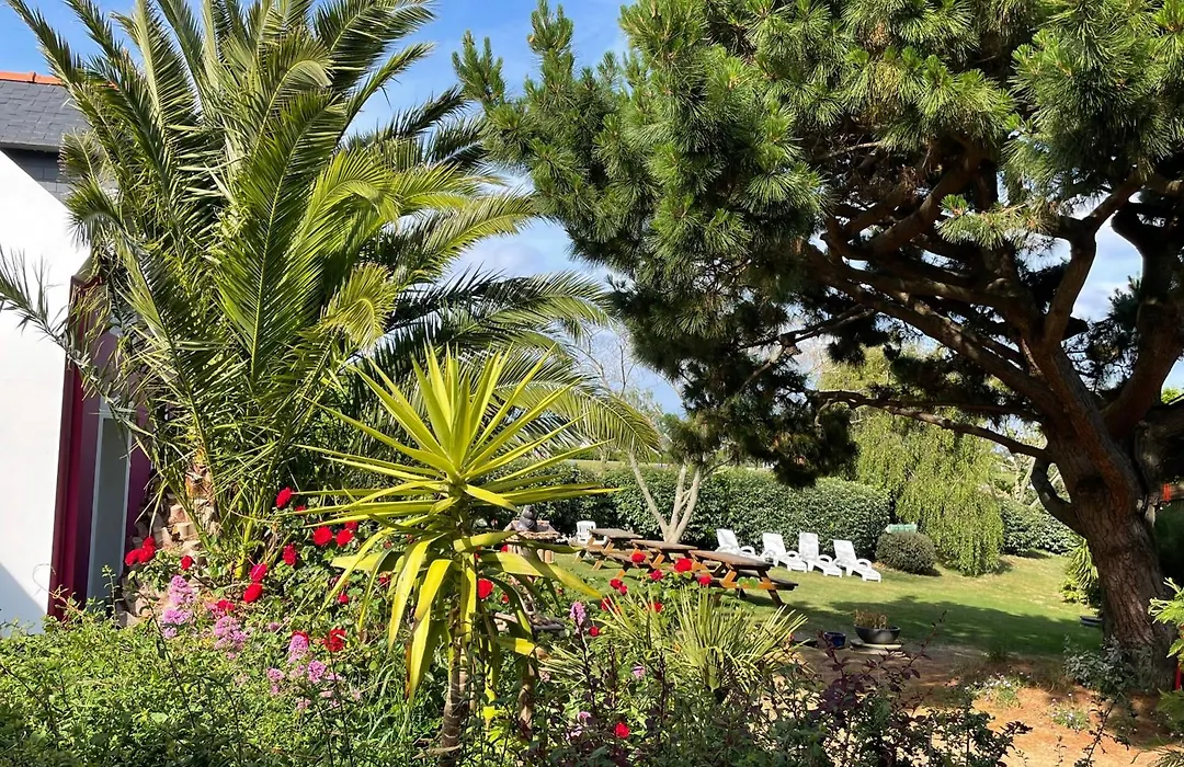 Hotel Aux Tamaris-1