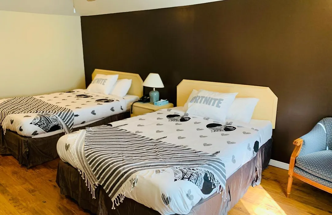 Caswell Resort-1