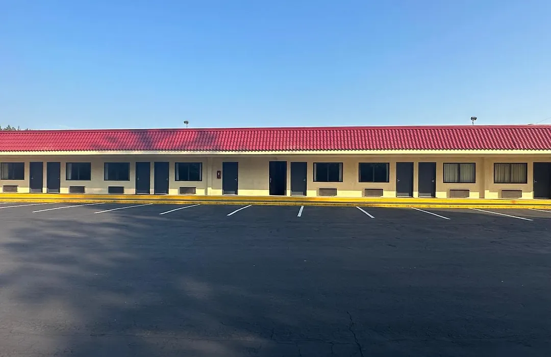 Timberland Inn & Suites-1