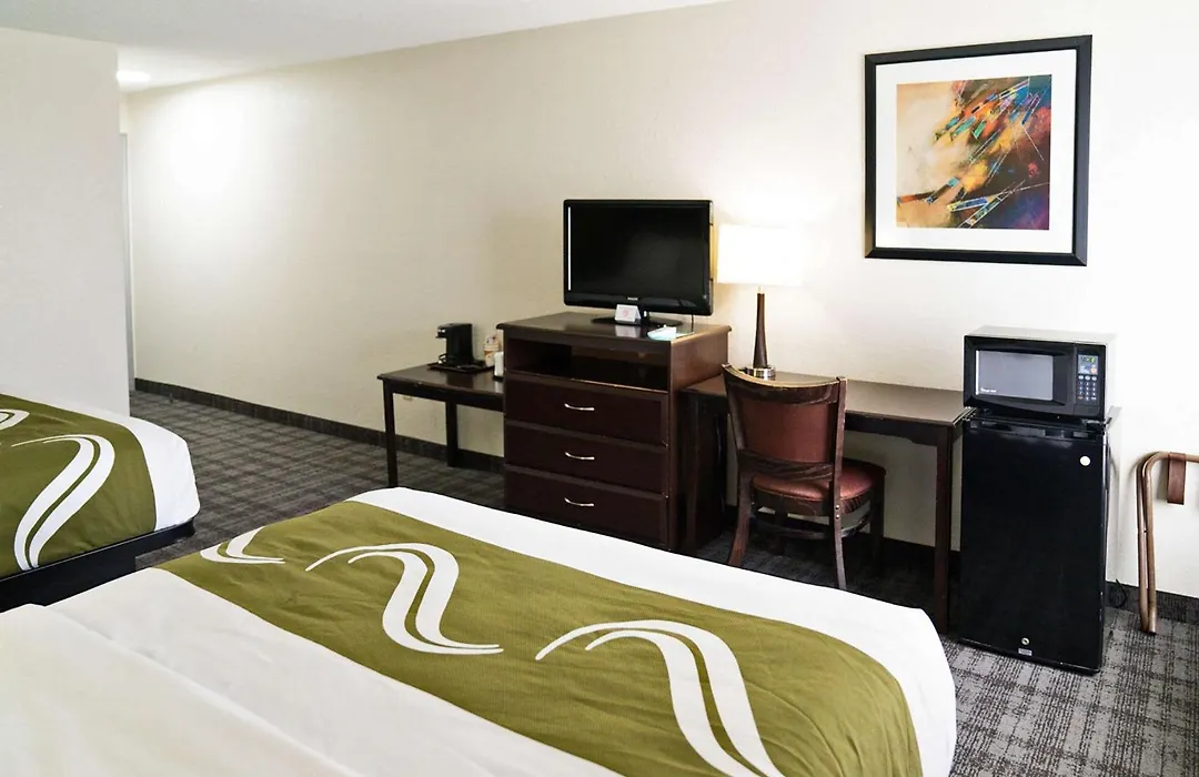 Quality Inn Seymour I-65-1