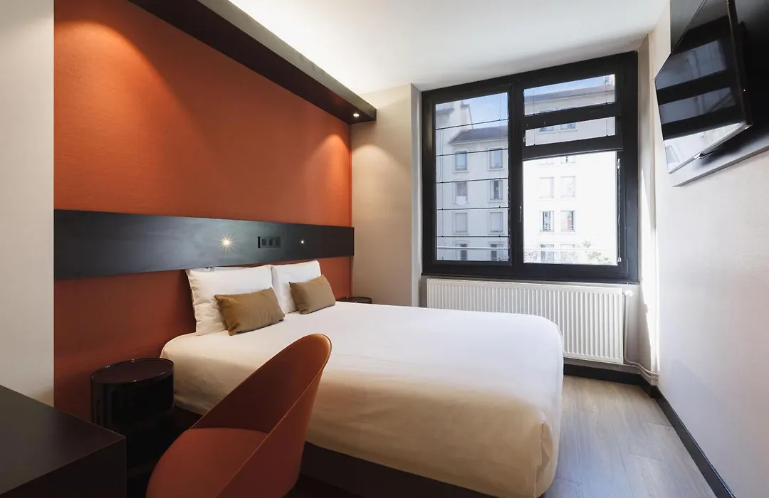 Hotel De Noailles-1
