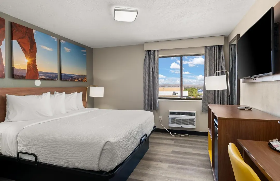 Days-Inn By Wyndham Albuquerque I-25-1