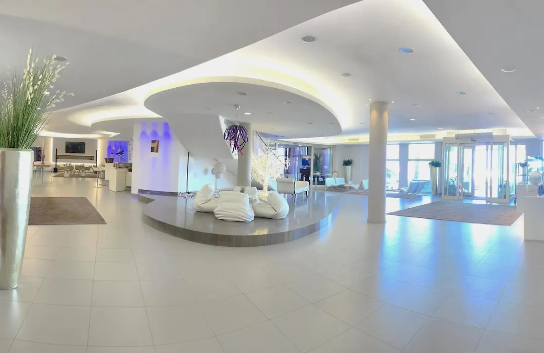Yes Hotel Touring&SPA-1