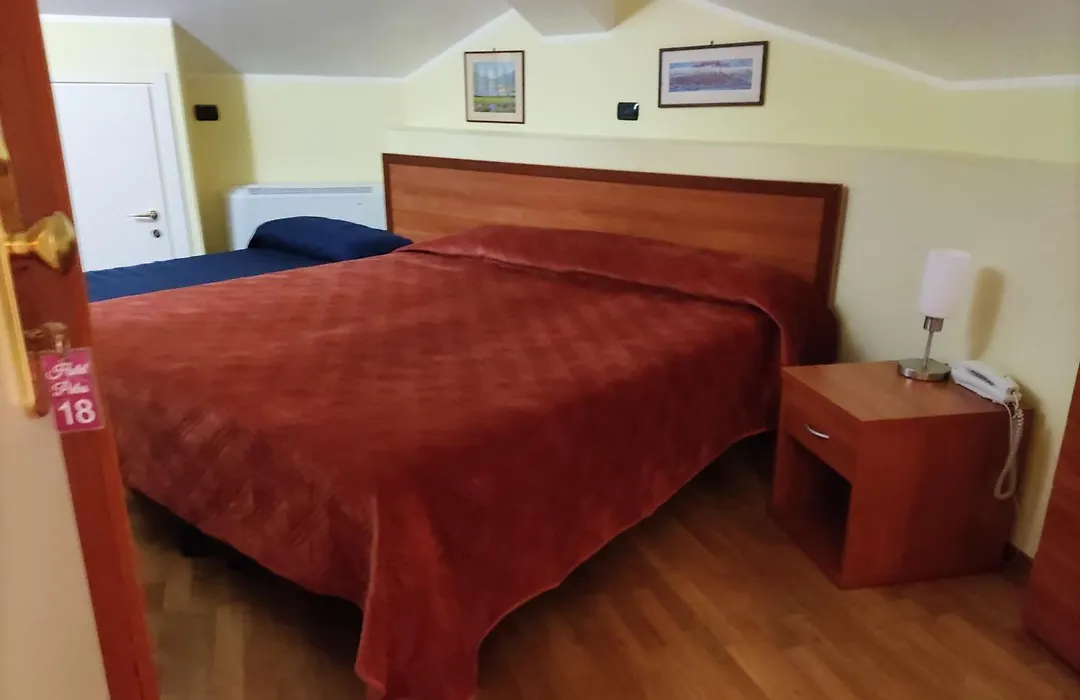Hotel Palas-1
