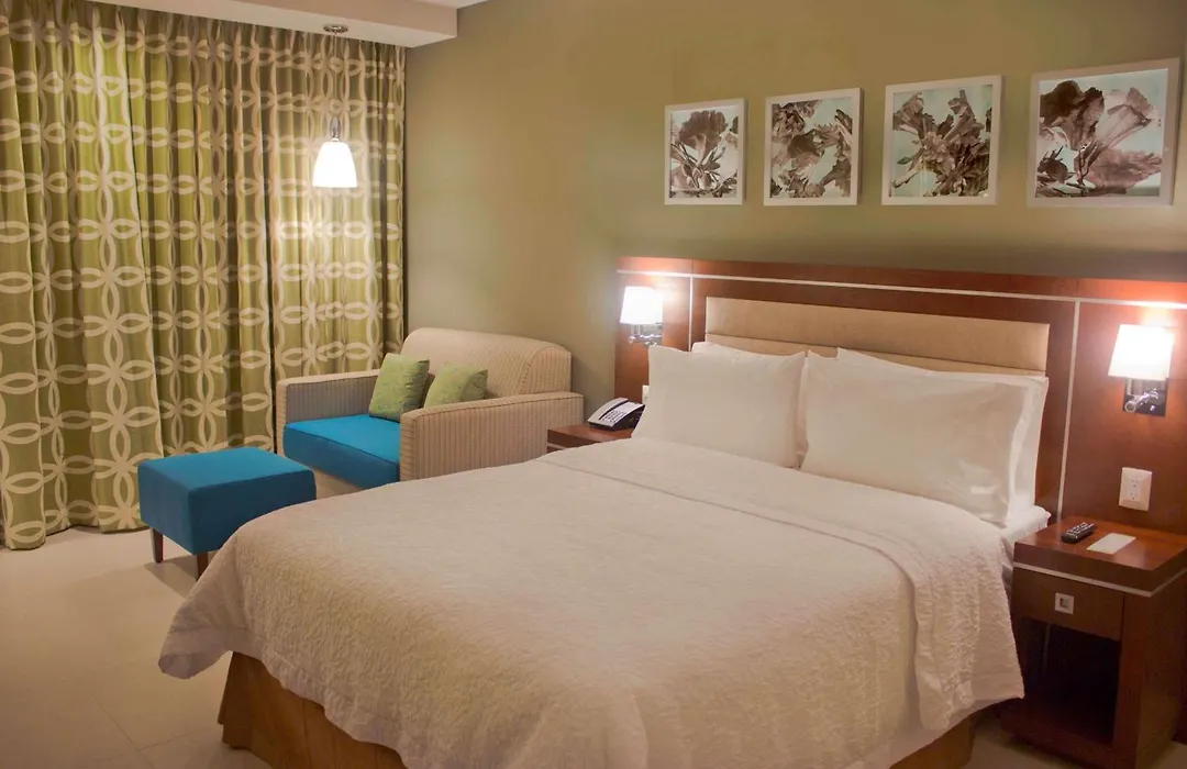 Hampton Inn By Hilton Merida-1