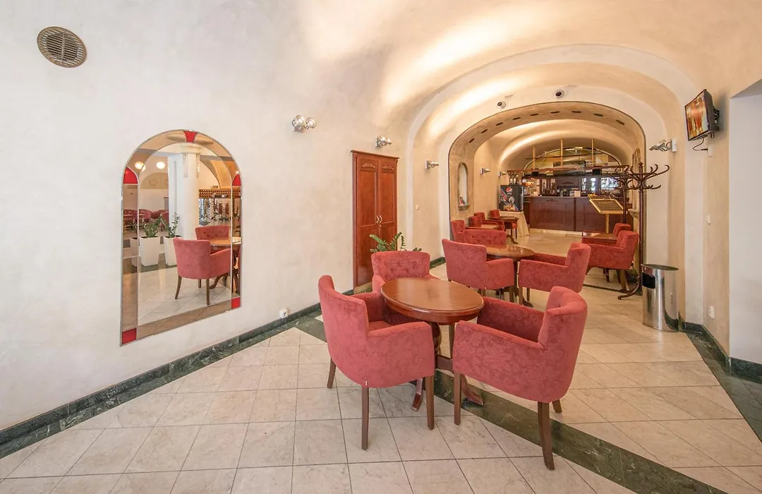 Hotel Meteor Plaza Prague-1
