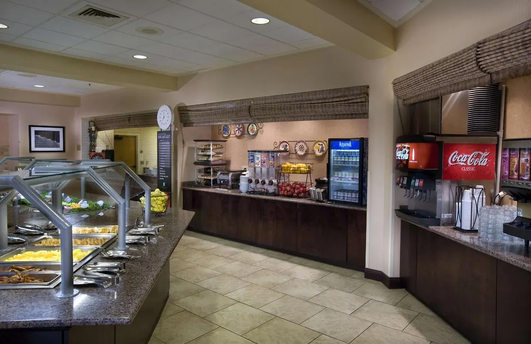 Embassy Suites By Hilton Kansas City International Airport-1