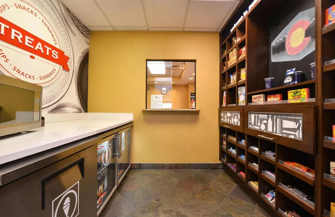 Hampton Inn & Suites Pueblo-Southgate-1