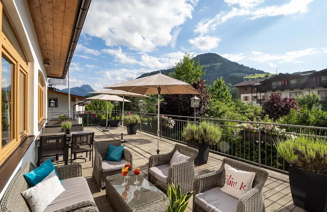 Alpen Glueck Hotel Kirchberger Hof-1