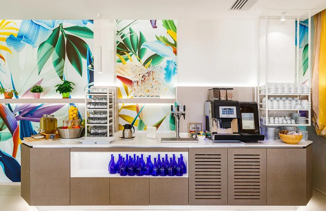Hotel Ariane - Beachfront, Xxl Breakfast & Sea View-1