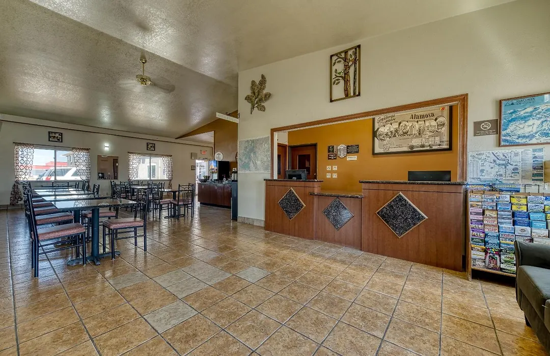Super 8 By Wyndham Alamosa-1