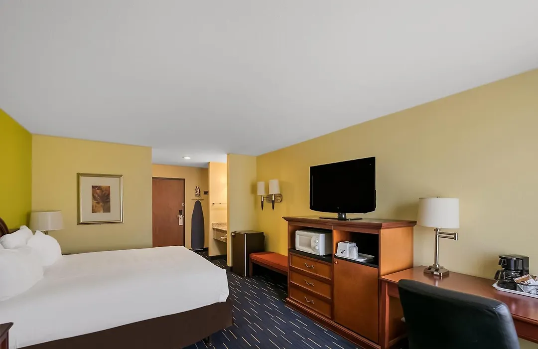 Americas Best Value Sandman Inn-1