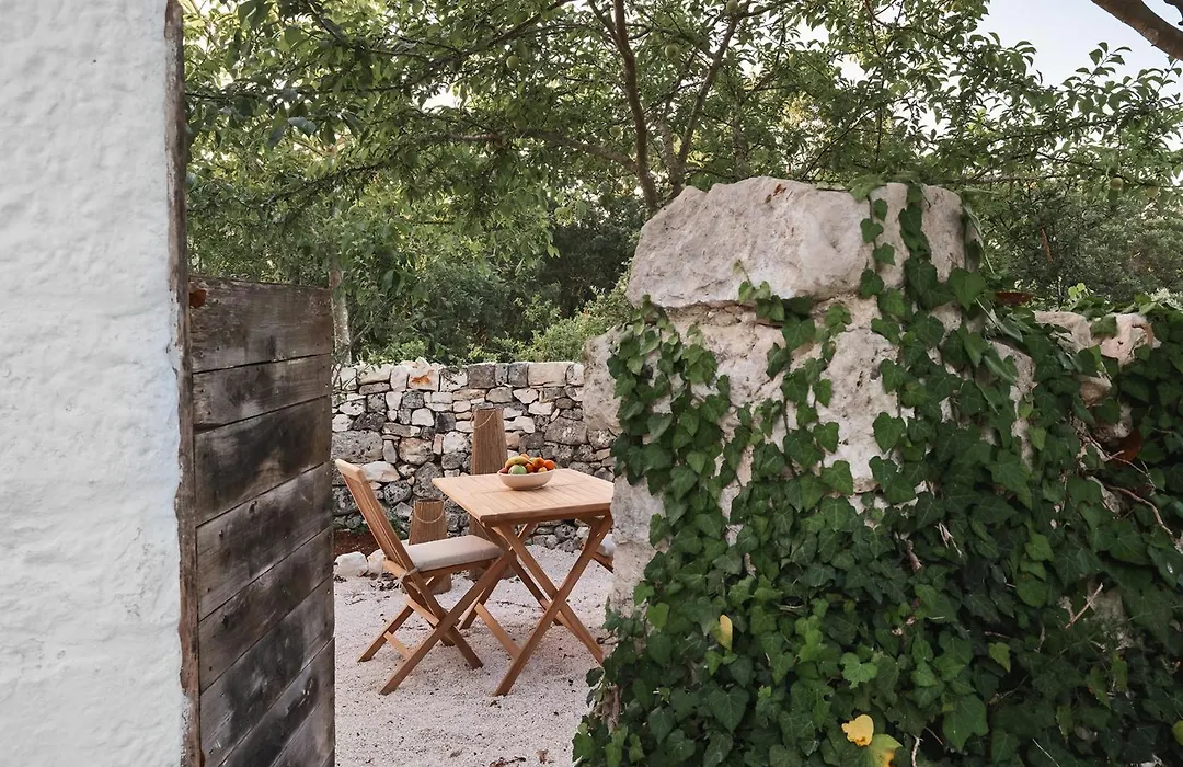 Trulli Del Bosco-1