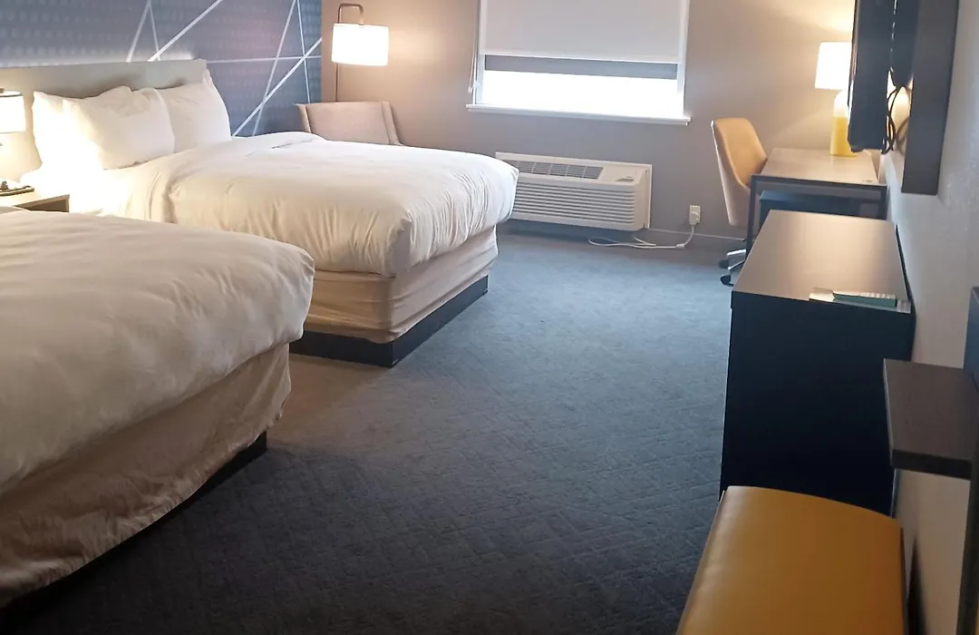 Comfort Inn Edinburgh - Columbus-1