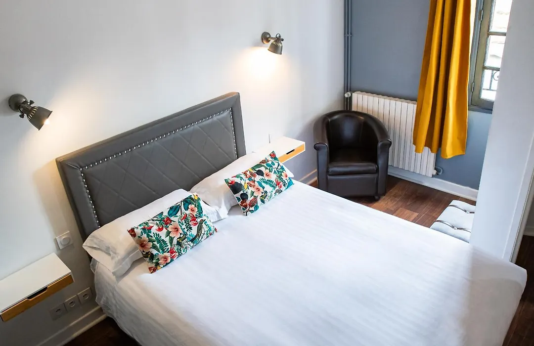 Hotel Le Port Neuf-1