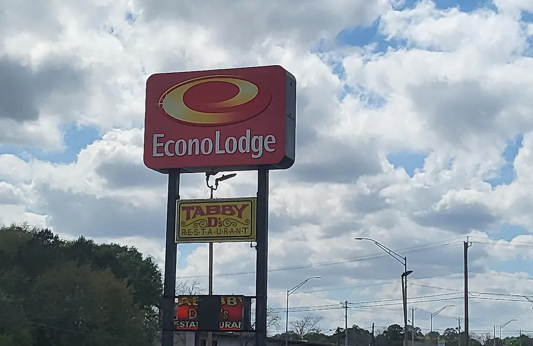 Econolodge-1