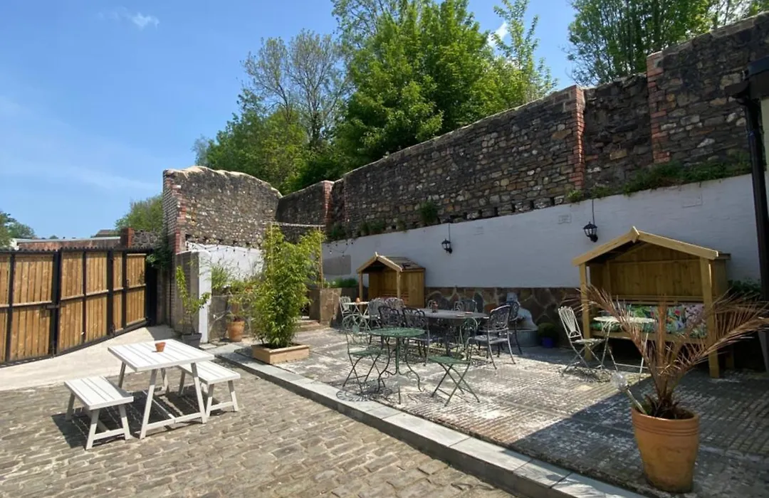The Tiger Inn-1