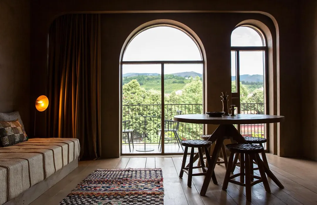 Life Gallery Hotel & Spa-1