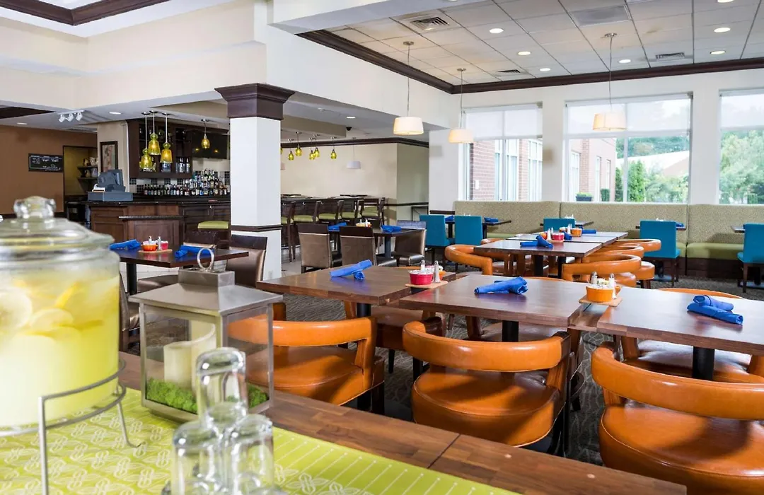 Hilton Garden Inn Hampton Coliseum Central-1