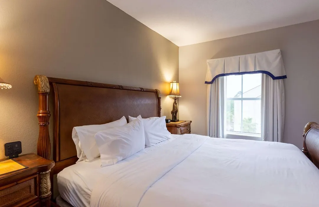 Hampton Inn & Suites Jacksonville Deerwood Park-1