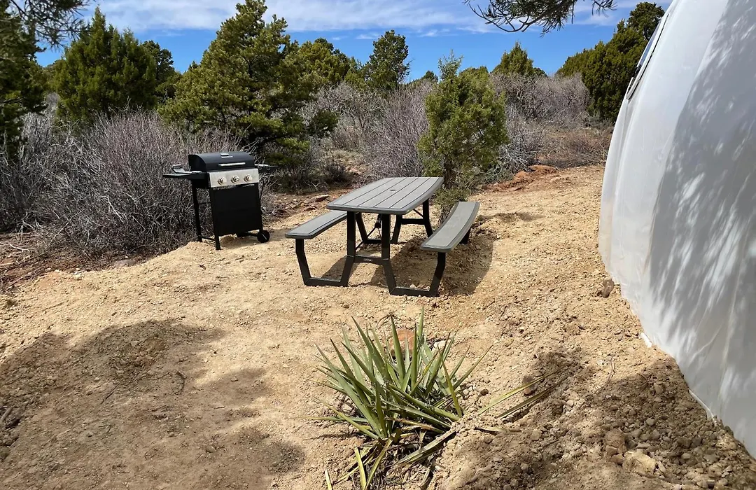 Canyon Rim Domes - A Luxury Glamping Experience!!-1