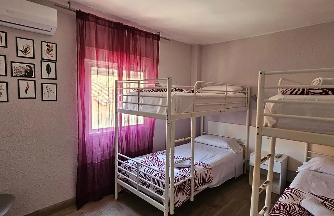 Hostal La Cabaña-1