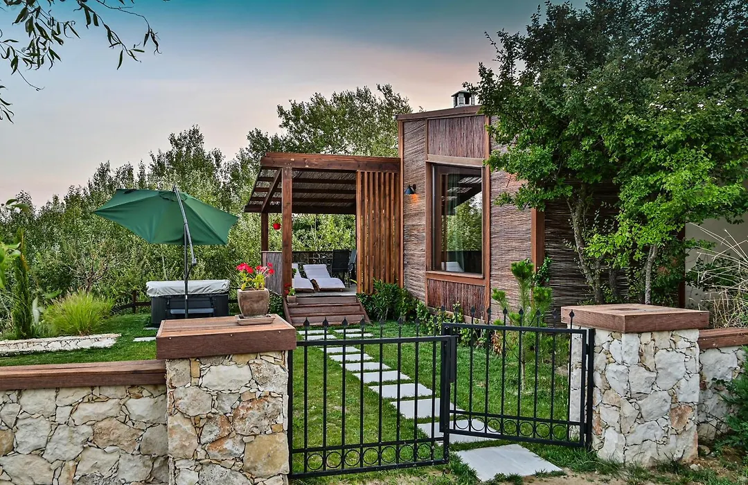 Aya Estate Relais & Chateaux-1