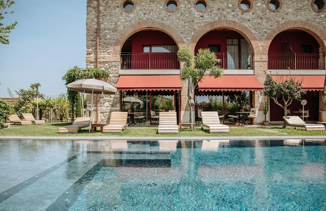 Le Greghe Suites-1