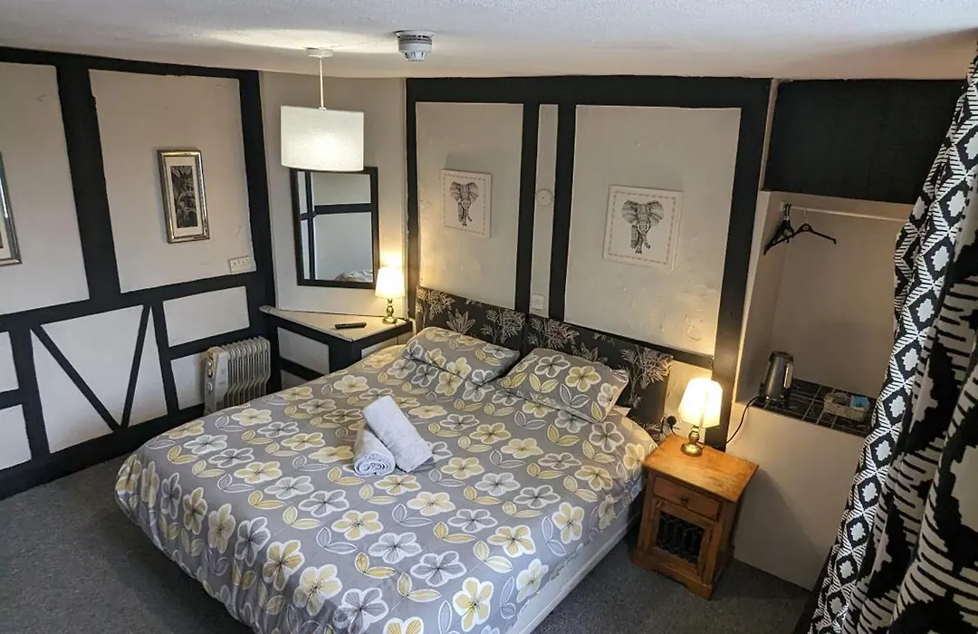 Prestleigh Inn-1