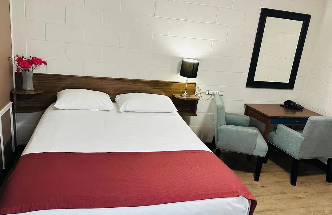 Travellers Motel-1