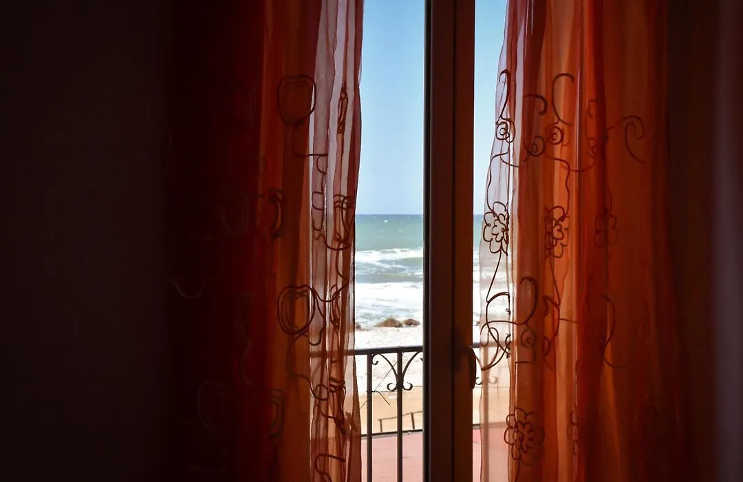 Vela Club Hotel & Appartamenti-1