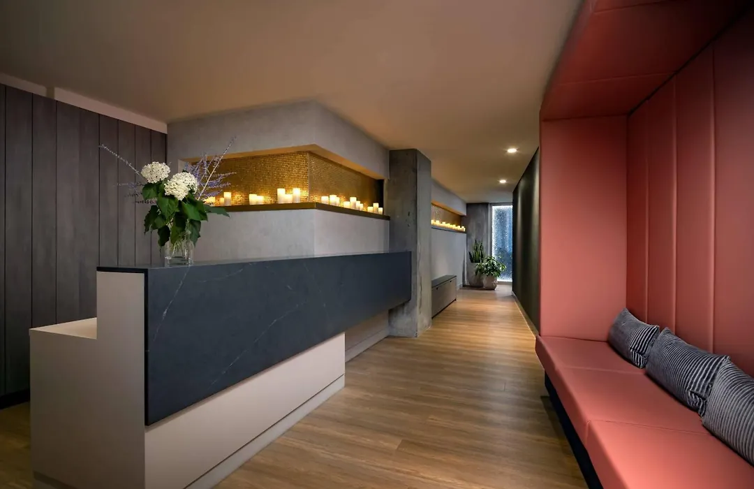 Humaniti Hotel Montreal, Autograph Collection-1
