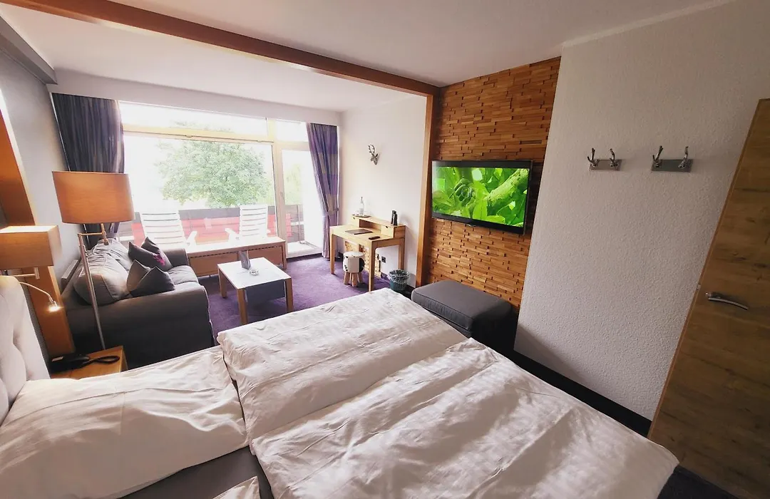 Berghotel Habbel Und Die Welt Kann Warten-1