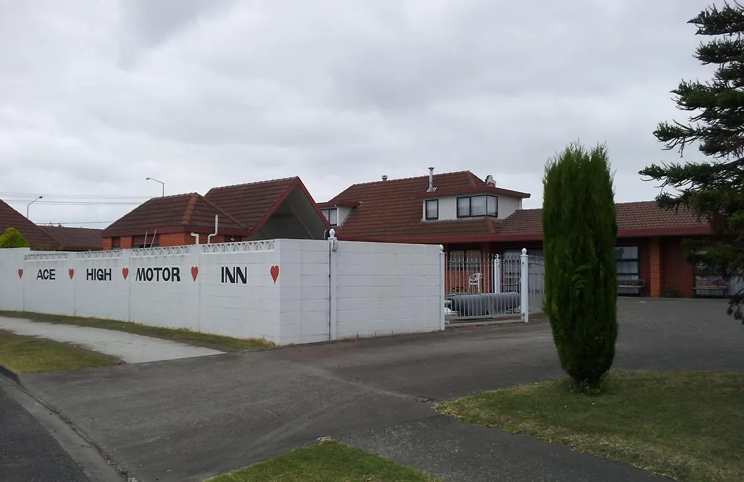 Ace High Motor Inn-1