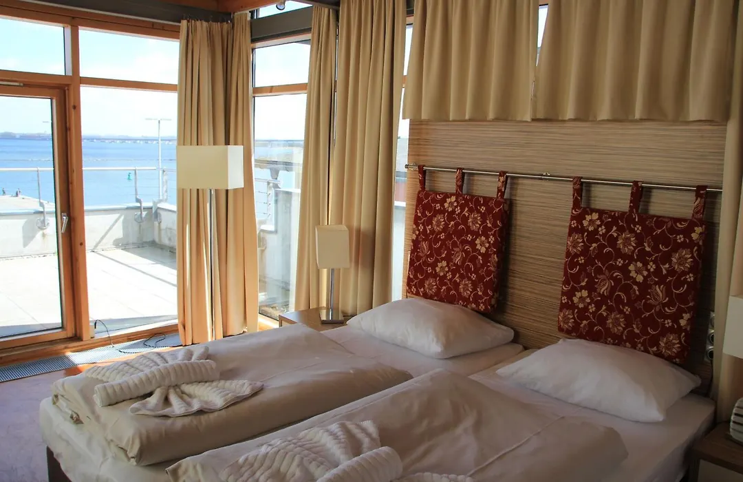 Hiddenseer Hotel-1