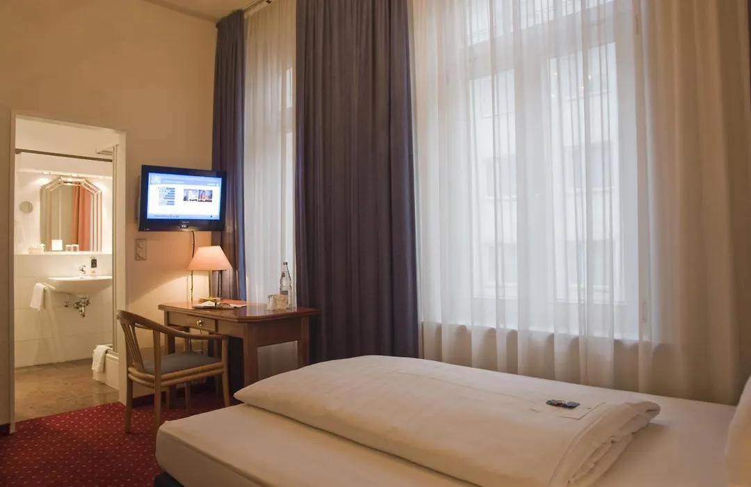 Hotel Fuerst Bismarck-1