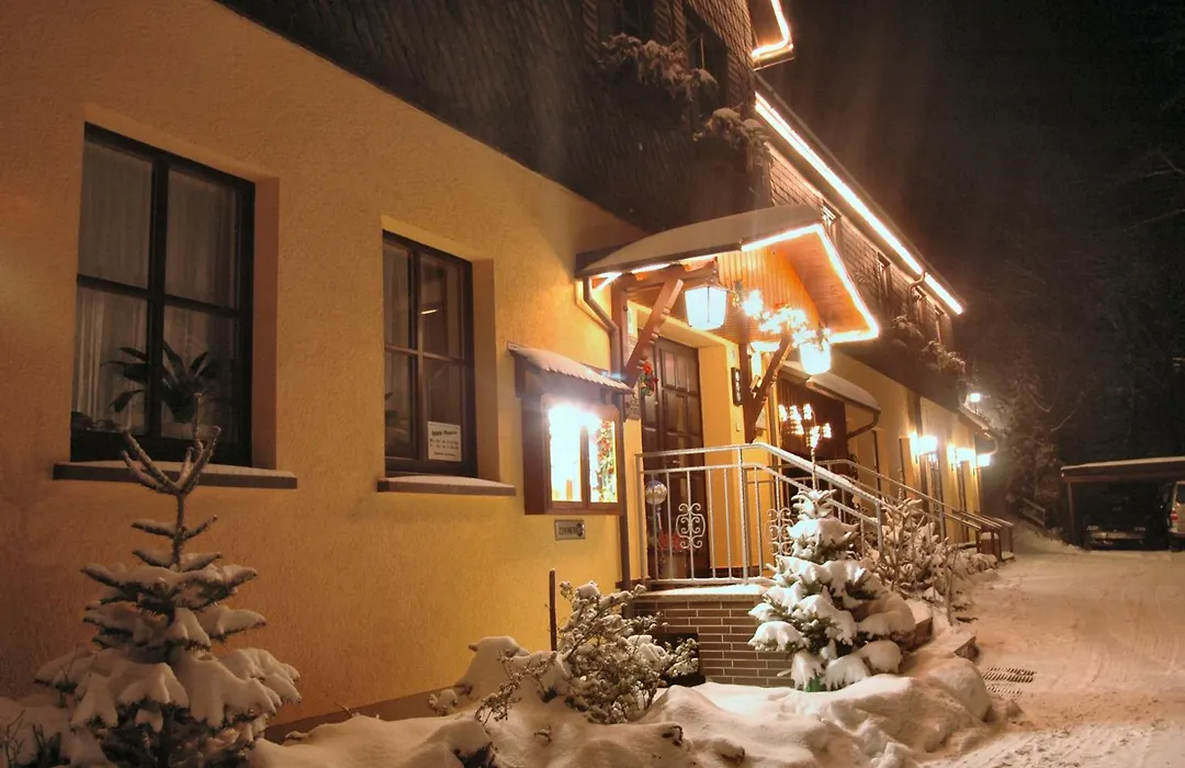 Flair-Waldhotel Mellestollen-1