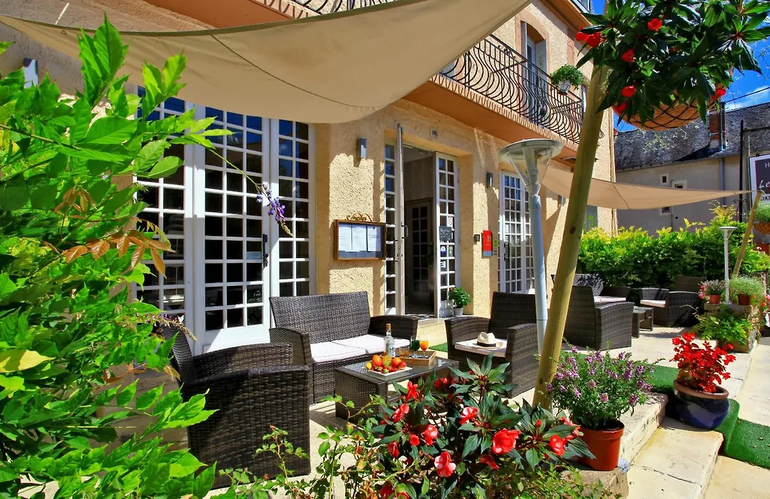 Logis Hotel Restaurant Le Lascaux-1