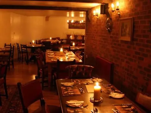 Chequers Inn Hotel-1