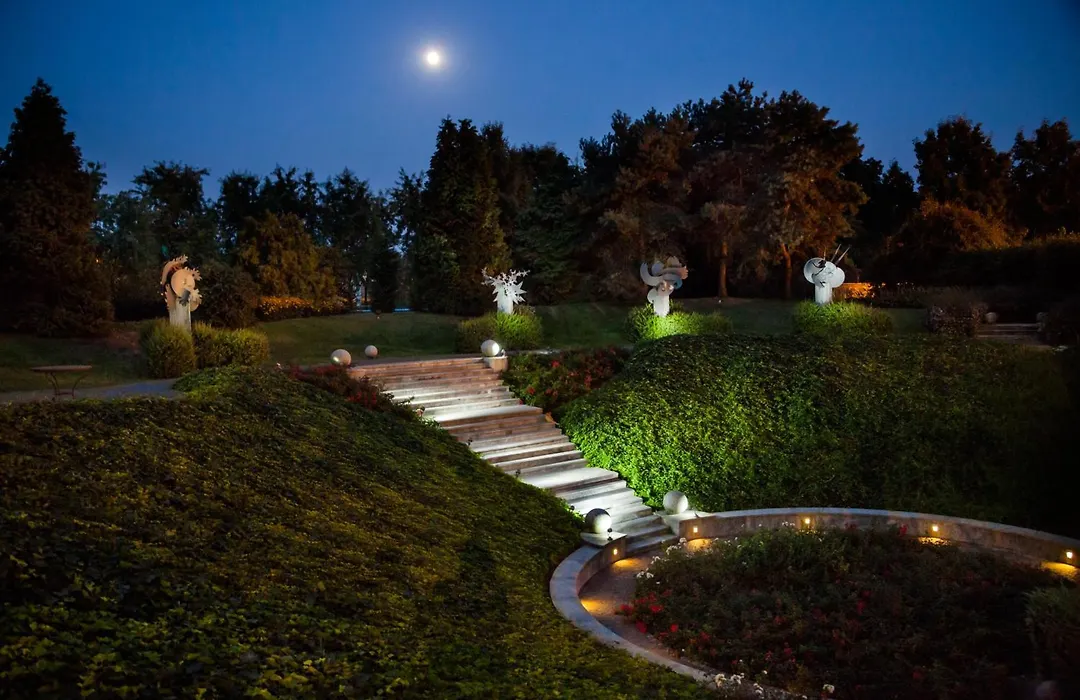 Cosmo Residence-1