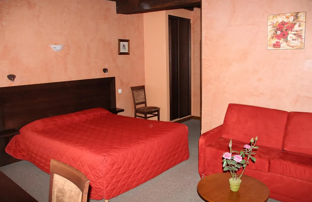 Logis Des Trois Maures-1