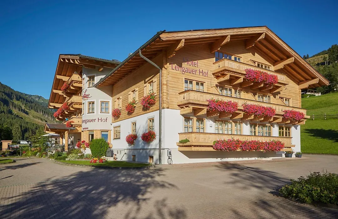 Familienhotel Lengauer Hof-1